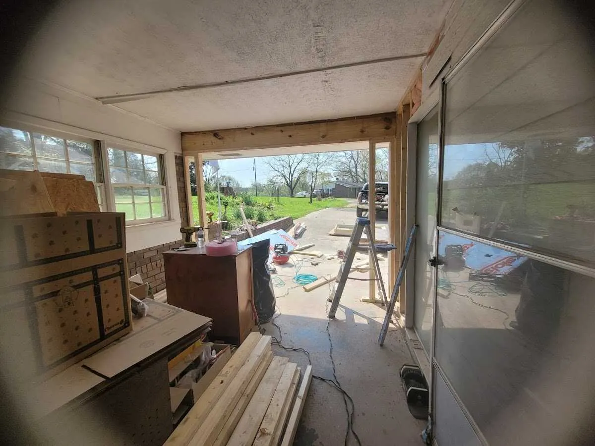 Air movers and dehumidifier for Drying & Dehumidification in Uxbridge